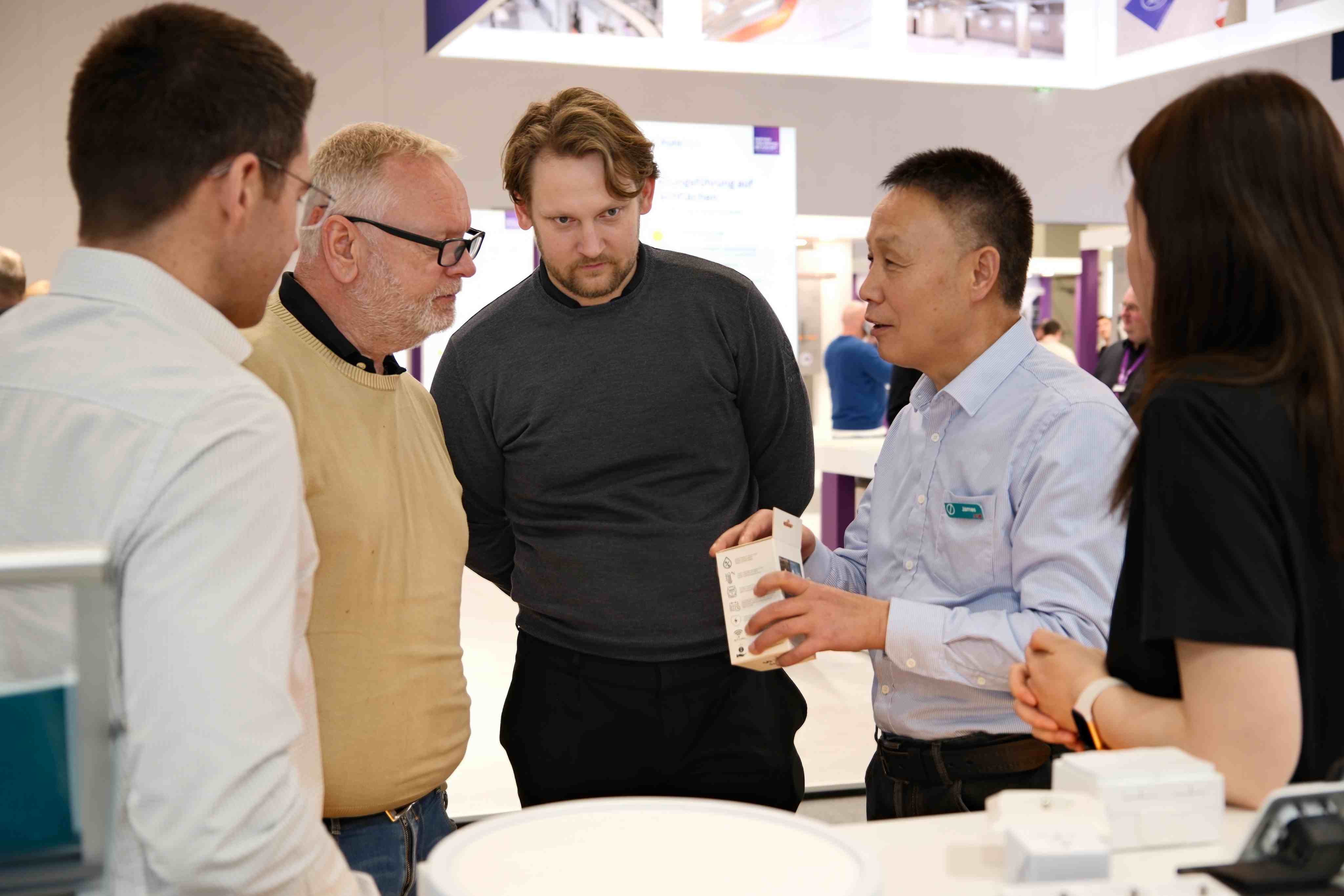 Крупный план модульных энергетических решений Glob-el.